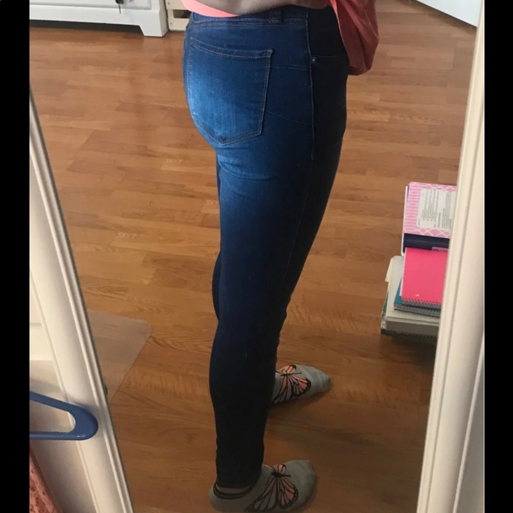 High Rise Skinny Jeans - Picture 4 of 5